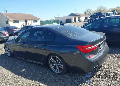 2017 BMW 740I из США, поврежденный, VIN WBA7E2C59HG739421